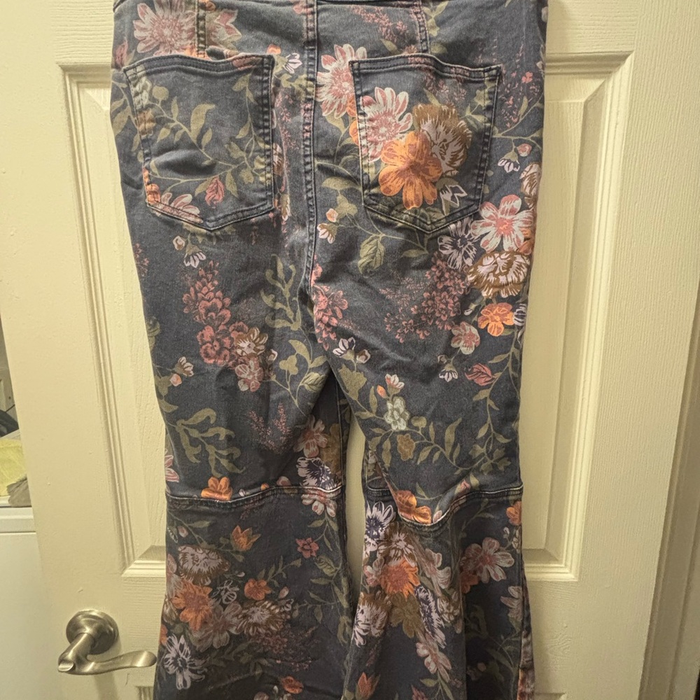 We The Free Floral Ankle Pants - Black and Red - Picture 5 of 6